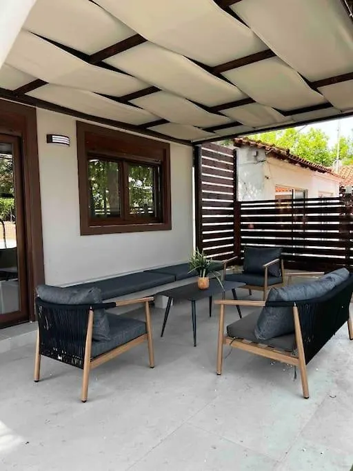 Casa vacanze •Naiades Villas• Castalia• Ladhario